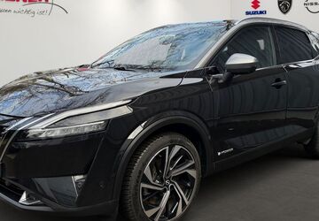 Nissan Qashqai 25.364 km 32.990 &euro; Potsdam 14482