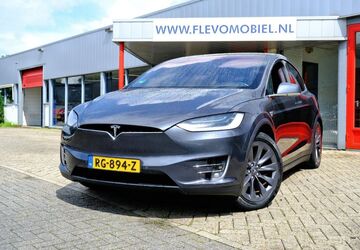 Tesla Model X 170.969 km 24.499 &euro; Dronten 
