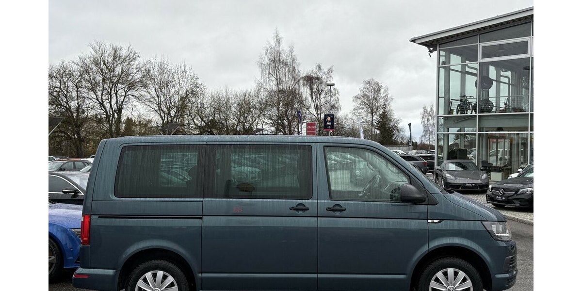 VW T6 Multivan Trendline SHZ/AHK/7.SITZ/TEMPOMAT 123.500 km 27.900 &euro; Villingen-Schwenningen 78054