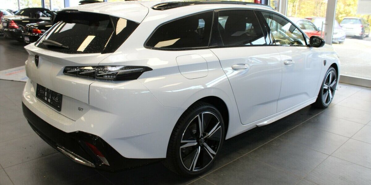 Peugeot 308 SW BlueHDi 130 EAT8 GT 25.665 km 23.980 &euro; Euskirchen 53881