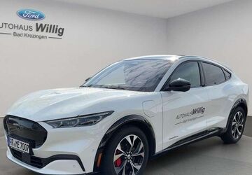 Ford Mustang Mach-E 8.500 km 39.900 &euro; Bad Krozingen 79189
