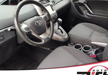 Toyota Verso 99.450 km 13.980 &euro; Leonberg 71229