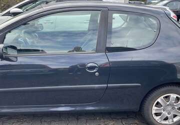 Peugeot 206 150.000 km 600 &euro; Monheim 40789