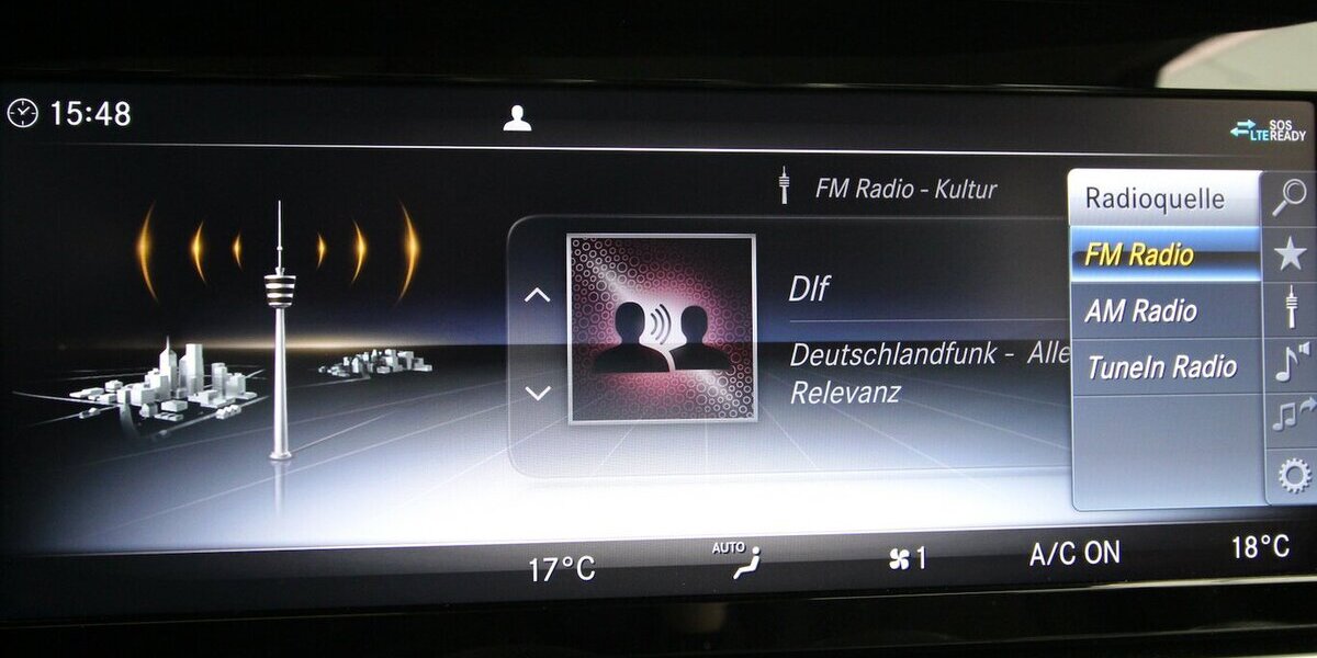 Mercedes-Benz E 220 d Avantgarde NAVI+LED+KAMERA+STANDHEIZUNG 29.693 km 36.900 &euro; Hagenow 19230