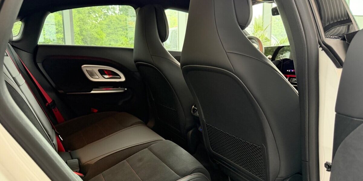 Mercedes-Benz CLA 200 AMG+Massage+AHK+Superscreen+Burmester AMG 4.000 km 57.990 &euro; Westendorf 86707