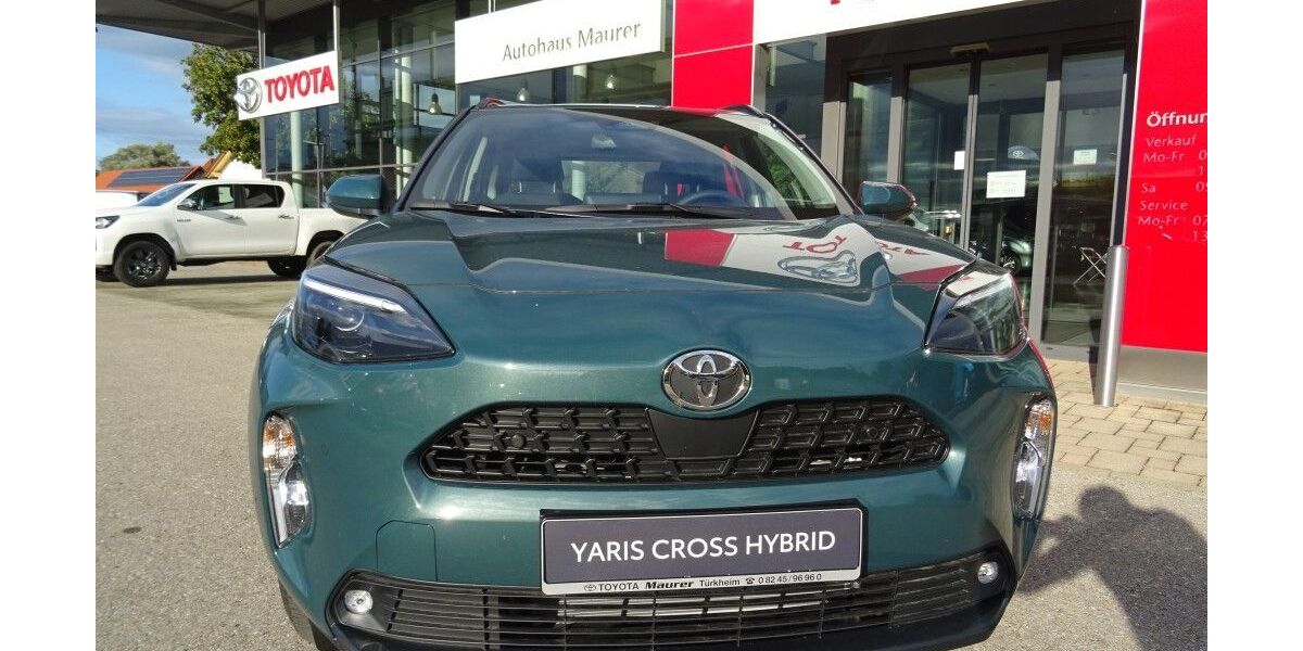 Toyota Yaris Cross 2.900 km 25.490 &euro; Türkheim 86842