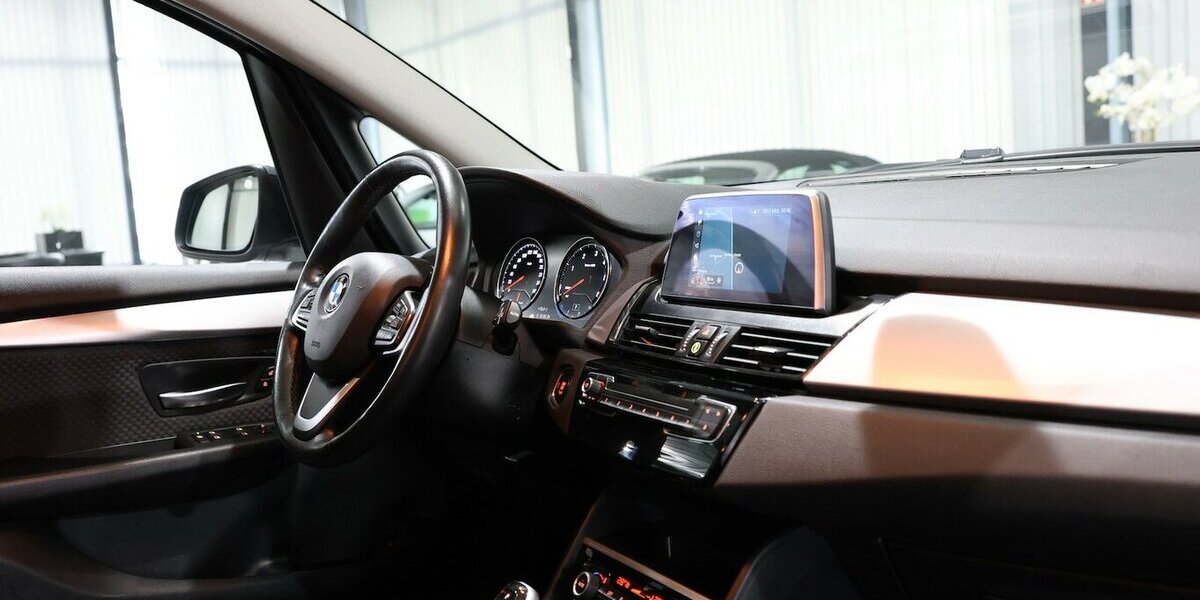 BMW 216 Gran Tourer dA ADVANTAGE / 7-SITZER / LED 193.000 km 11.777 &euro; Hamm 59077