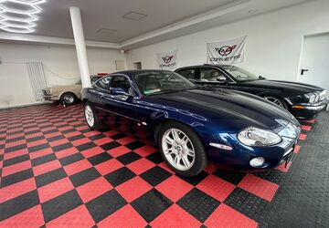 Jaguar XK8 165.000 km 12.500 &euro; Wertheim am Main 97877