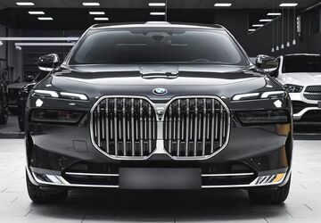 BMW 750 17.553 km 97.990 &euro; Feldkirchen bei München 85622