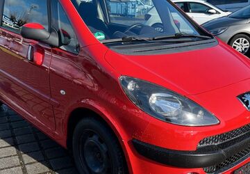 Peugeot 1007 143.300 km 1.999 &euro; Kodersdorf 02923
