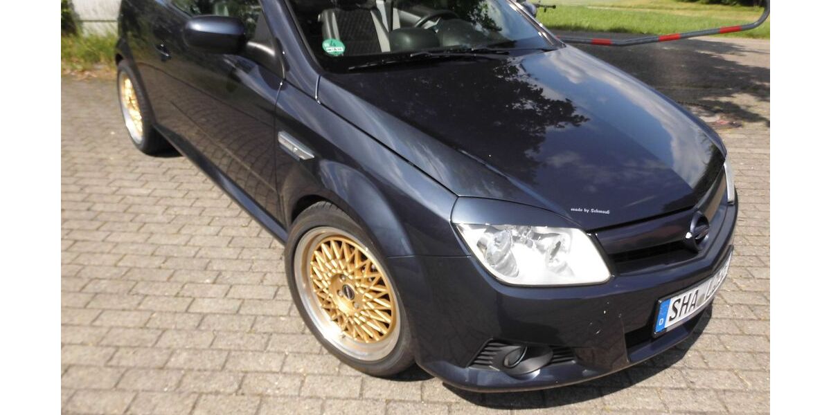 Opel Tigra 31.500 km 11.000 &euro; Rosengarten 74538