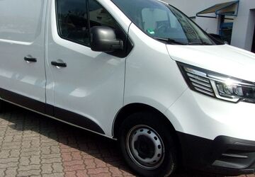 Renault Trafic 68.000 km 18.990 &euro; Herford 32051