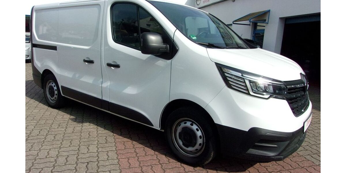 Renault Trafic 68.000 km 18.990 &euro; Herford 32051