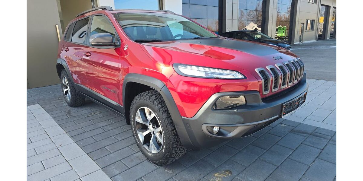 Jeep Cherokee 30.000 km 17.990 &euro; Schrobenhausen 86529