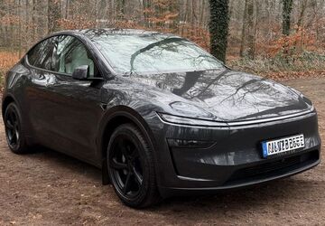 Tesla Model Y 8.650 km 52.700 &euro; Ahaus 48683