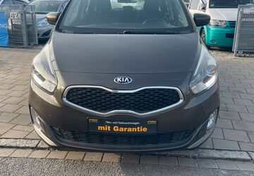 Kia Carens 174.180 km 6.899 &euro; Fürth 90763