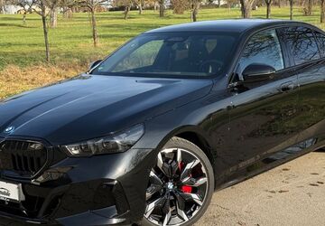 BMW 550 4.500 km 85.900 &euro; Stuttgart 70599