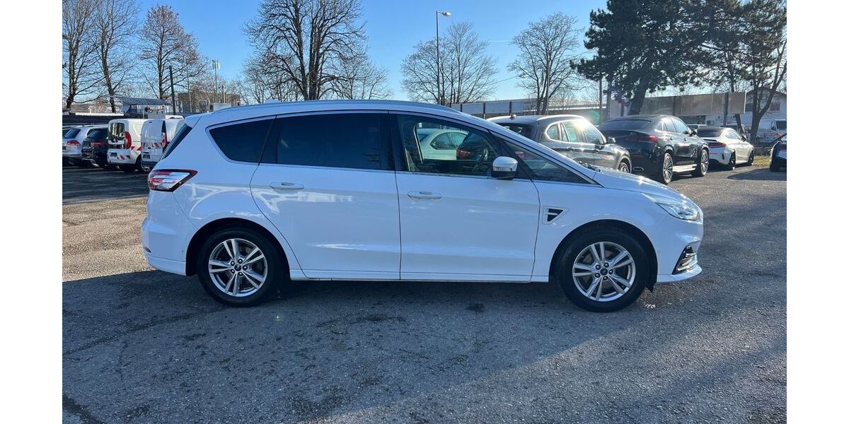 Ford S-Max 169.000 km 15.900 &euro; München 81243