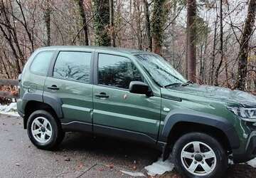 Lada Niva 29.900 km 20.000 &euro; Bischofswiesen 83483