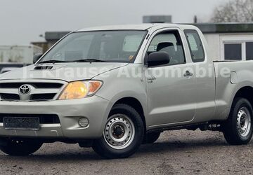 Toyota Hilux 230.372 km 7.750 &euro; Hammah 21714