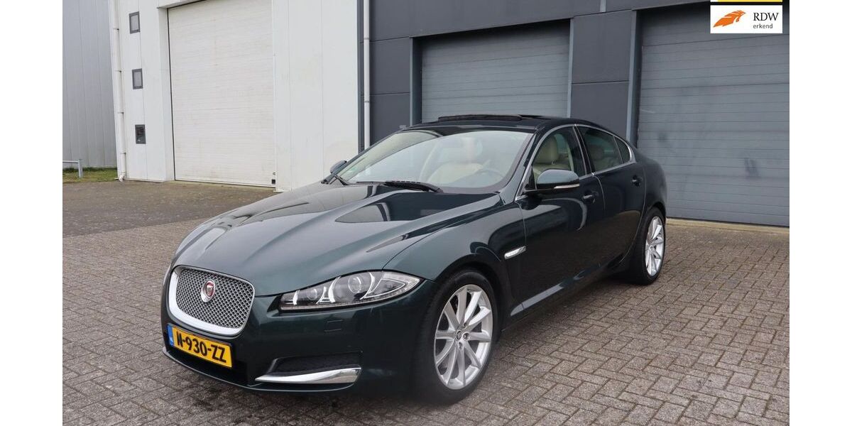 Jaguar XF 136.681 km 9.950 &euro; Coevoerden 