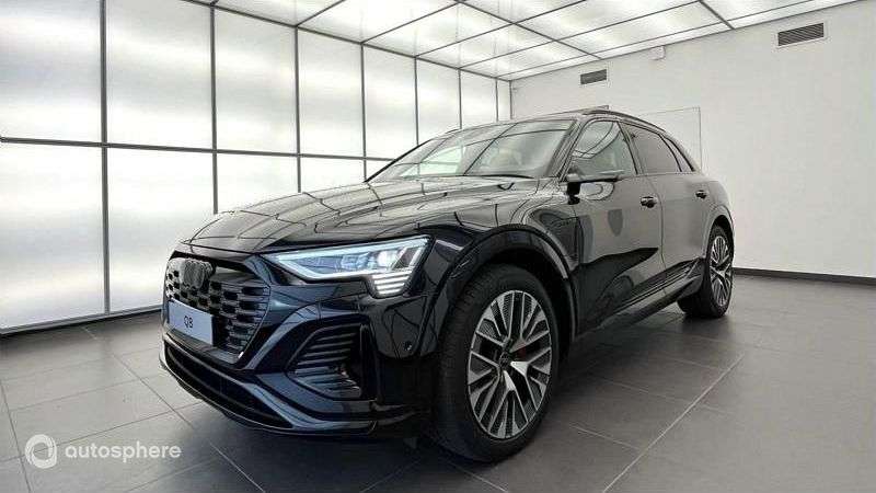Audi Q8 e-tron 55 408ch S Line quattro 43.000 km 59.980 &euro; Champniers 16430