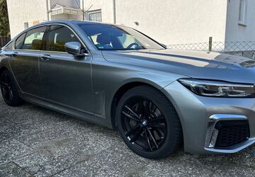 BMW 750 71.226 km 51.900 &euro; Mörfelden-Walldorf 64546