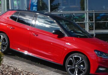 Skoda Fabia 1.048 km 31.500 &euro; Buttlar 36419