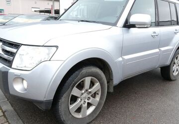 Mitsubishi Pajero 156.226 km 9.500 &euro; Manching 85077