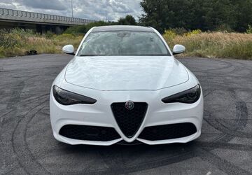Alfa Romeo Giulia 122.000 km 21.000 &euro; Görlitz 02826
