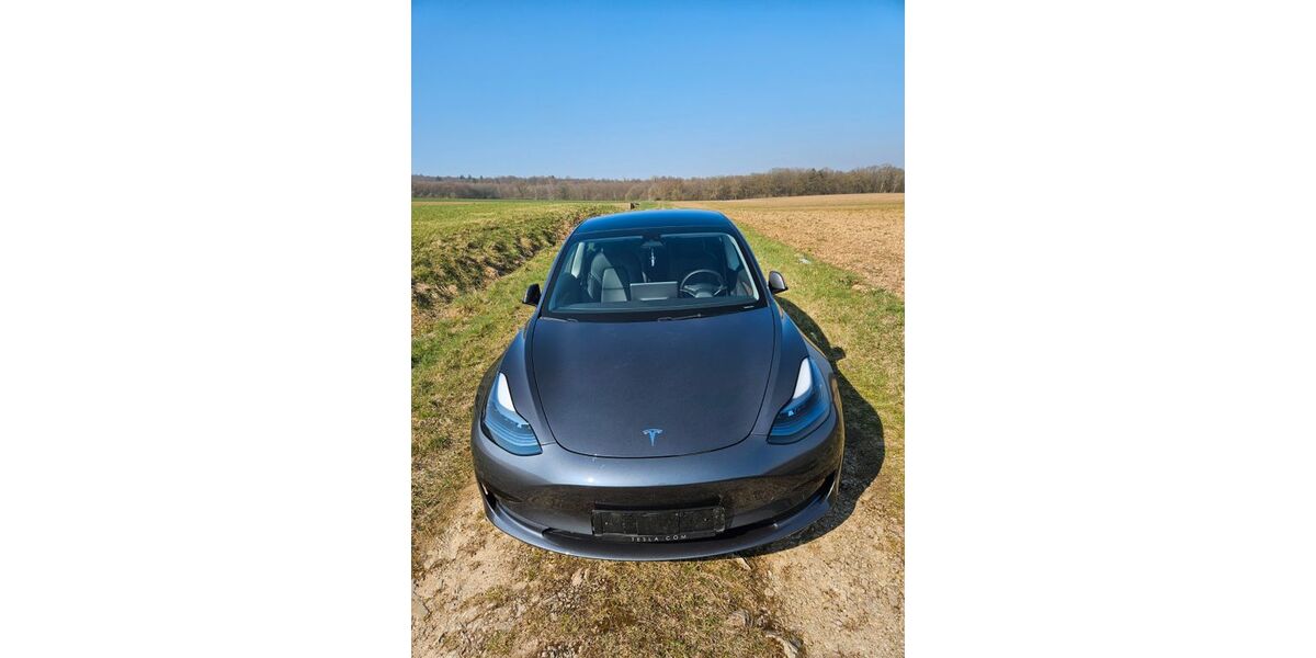 Tesla Model 3 29.122 km 27.690 &euro; Hann. Münden 34346