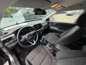 Kia STONIC 1.0T AUTOMATIK VISION NAVIGATION 17.939 km 18.990 &euro; Höhenkirchen-Siegertsbrun 85635