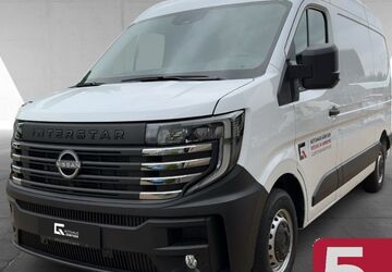 Nissan Interstar 2.206 km 44.982 &euro; Hamburg 20537