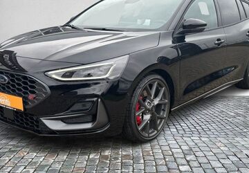 Ford Focus 2.400 km 35.877 &euro; Bamberg 96052