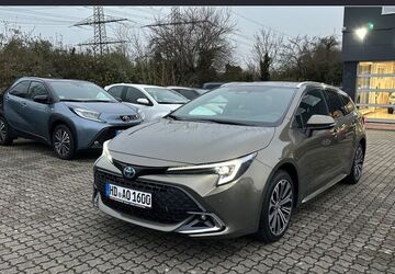 Toyota Corolla 4.311 km 32.950 &euro; Wiesloch 69168