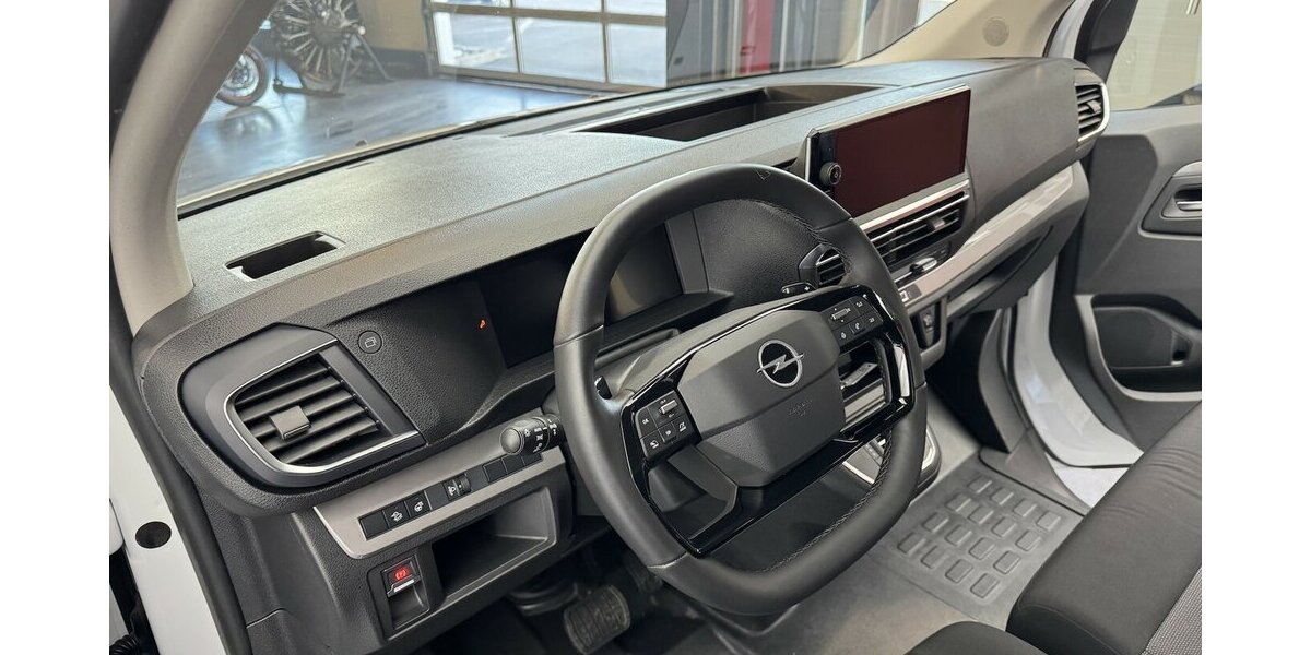 Opel Zafira Life Edition XL 2.0D 180 PS 9 Sitze LED 41.800 km 32.690 &euro; Lich 35423