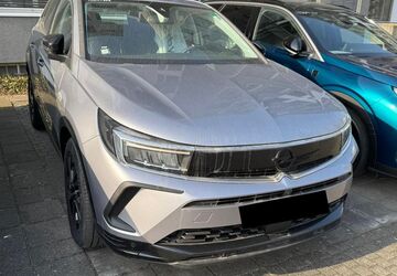 Opel Grandland (X) 28.529 km 20.980 &euro; Rüsselsheim 65428