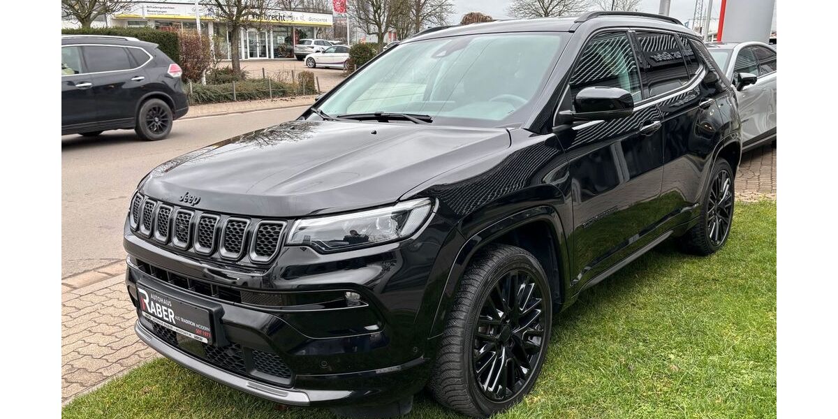 Jeep Compass 28.511 km 26.790 &euro; Neustadt 67433