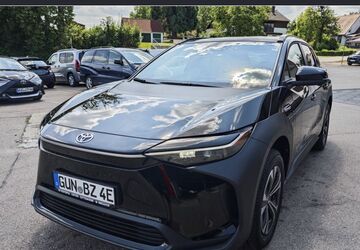 Toyota bZ4X 10.500 km 32.990 &euro; Dittenheim 91723