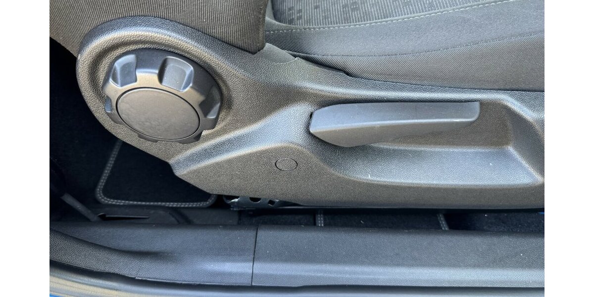 Opel Adam Navi Klima Sitzh. Alu ServiceNeu unfallfrei 43.000 km 11.000 &euro; Erftstadt 50374