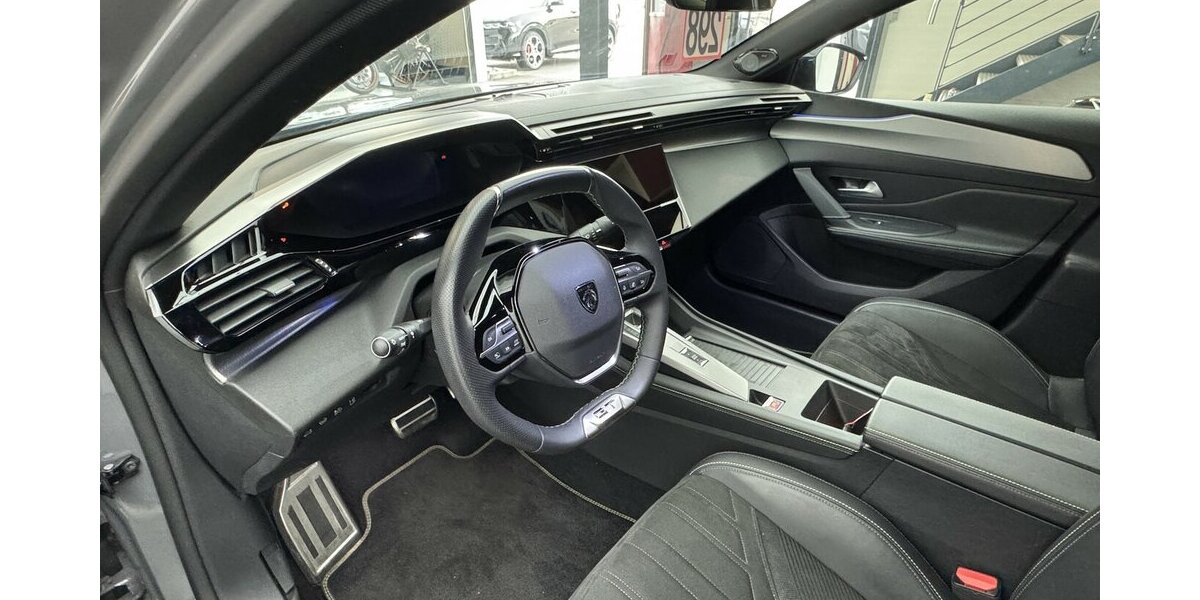 Peugeot 408 GT 225 Plug in Hybrid 360° Cam FULL LED 53.882 km 25.740 &euro; Lich 35423