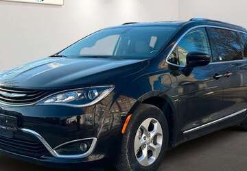 Chrysler Pacifica 45.469 km 19.999 &euro; Berlin 12681