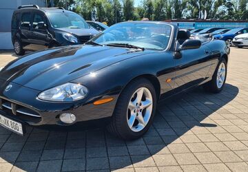 Jaguar XK8 188.000 km 14.999 &euro; Endingen 79346