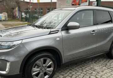 Suzuki Vitara 44.000 km 19.950 &euro; Berlin-Spandau 13585