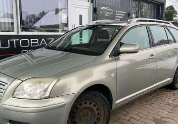 Toyota Avensis 272.096 km 1.150 &euro; Rethem 27336