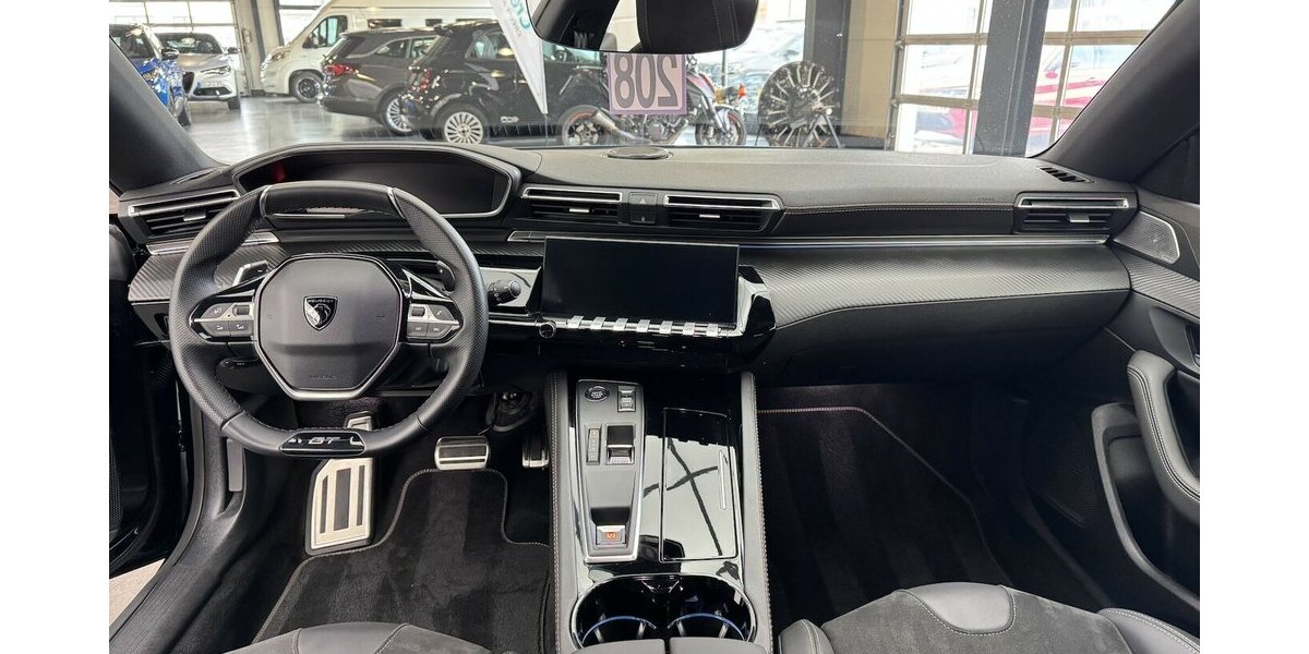 Peugeot 508 SW GT 130 BlueHdi FULL LED Panoramakamera 46.200 km 24.480 &euro; Lich 35423