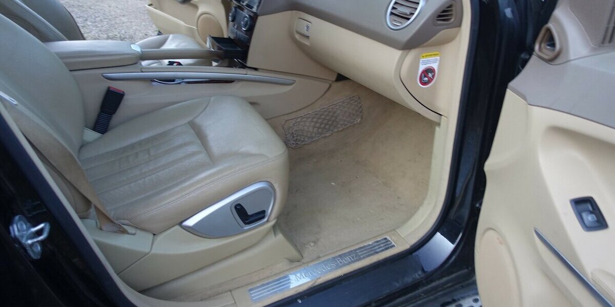 Mercedes-Benz ML 320 CDI PDC AHK Leder Ganzjahresreifen 294.300 km 7.950 &euro; Neumarkt/OPf 92318
