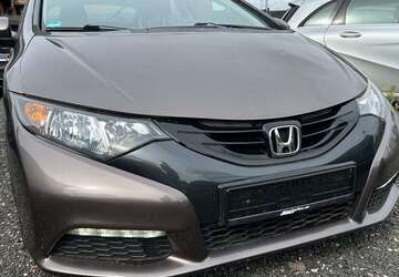 Honda Civic 102.000 km 6.955 &euro; Bergheim-Niederaußem 50129