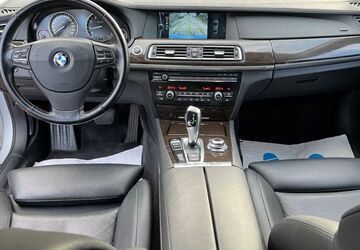 BMW 750 210.000 km 9.500 &euro; Prenzlau 17291
