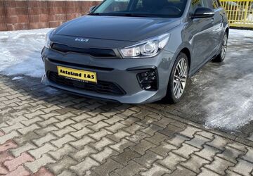 Kia Rio 124.000 km 12.990 &euro; Cottbus/ Groß Gaglow 03051